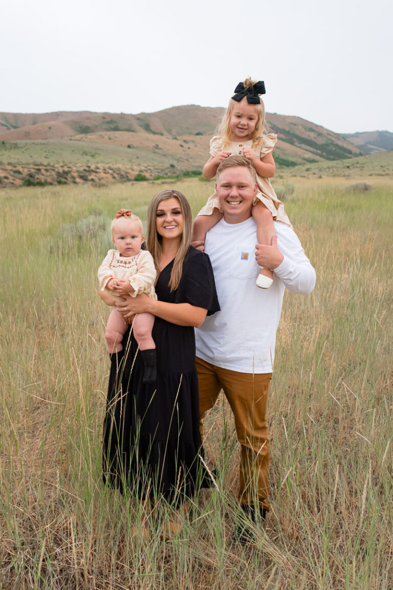 Armstrong Family || Spring Photos in the Idaho Mountains